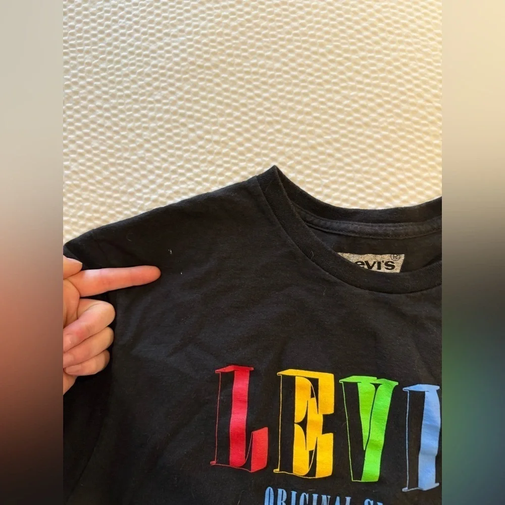 Levi's Black Graphic T-Shirt Rainbow Letters Size M